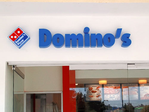 dominos1